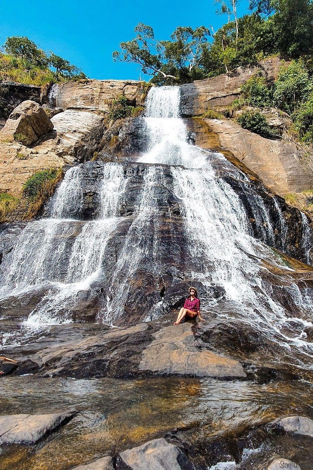 Diyaluma Falls 2